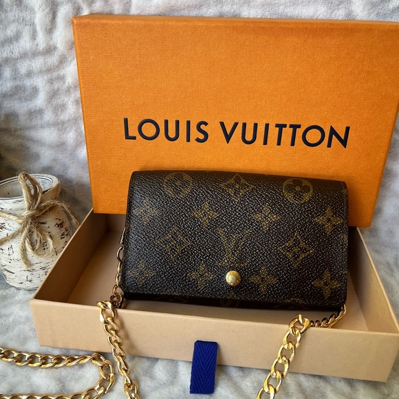 Louis Vuitton Monogram Porte Monnaie Wallet - Picture 3 of 15